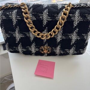 Chanel Houndstooth Tweed Bag with Gold Chain